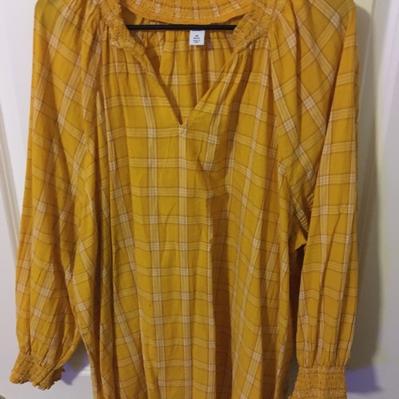 Top - Picture 2 of 2